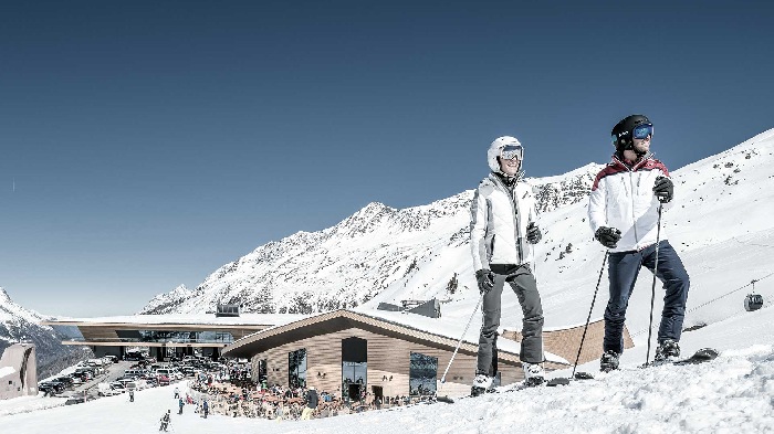 Top Mountain Crosspoint Gebäudekomplex Top